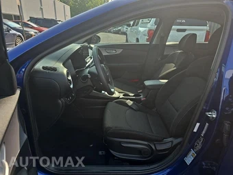 2023 Kia Forte LXS - miniatura 13