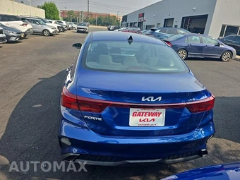 2023 Kia Forte LXS - miniatura 5
