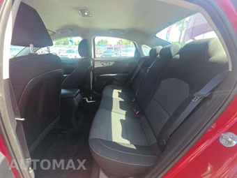 2023 Kia Forte LXS - miniatura 13