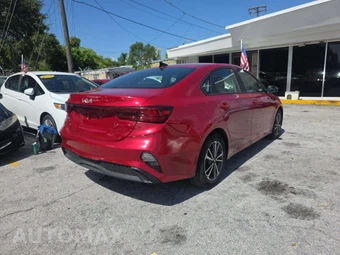 2023 Kia Forte LXS - miniatura 3