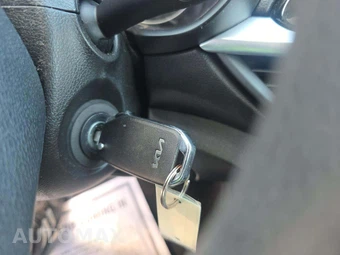 2023 Kia Forte LXS - miniatura 8