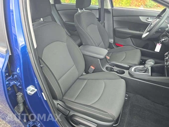 2023 Kia Forte LXS - miniatura 15
