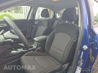 2023 Kia Forte LXS - miniatura 3