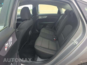 2023 Kia Forte LXS – miniatura 13
