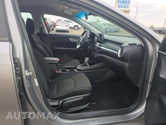 2023 Kia Forte LXS – miniatura 18