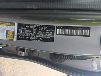 2023 Kia Forte LXS – miniatura 5