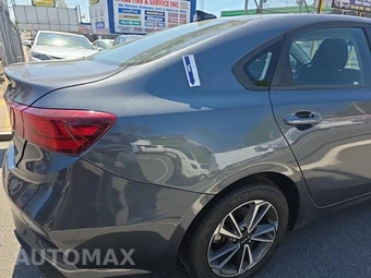 2023 Kia Forte LXS – miniatura 24
