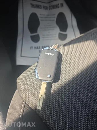 2023 Kia Forte LXS – miniatura 28