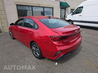 2023 Kia Forte LXS – miniatura 2