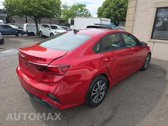 2023 Kia Forte LXS – miniatura 3