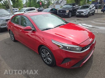 2023 Kia Forte LXS – miniatura 4