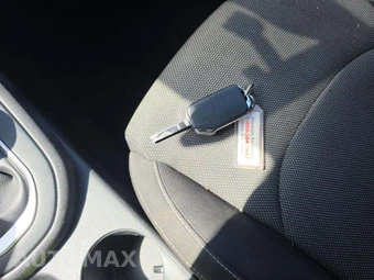 2023 Kia Forte LXS – miniatura 8