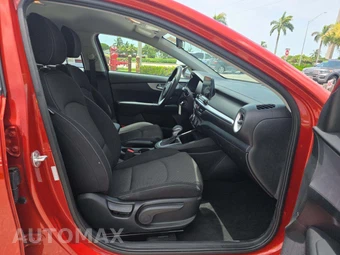 2023 Kia Forte LXS - miniatura 15