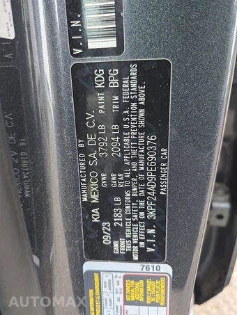 2023 Kia Forte LXS - miniatura 14