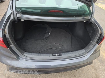 2023 Kia Forte LXS - miniatura 16