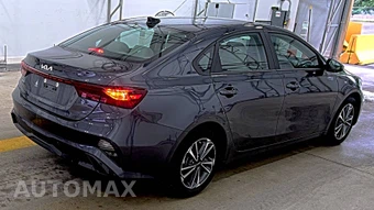 2023 Kia Forte LXS - miniatura 4