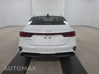 2023 Kia Forte LXS – miniatura 5