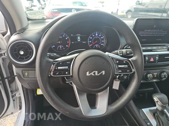 2023 Kia Forte LXS - miniatura 10