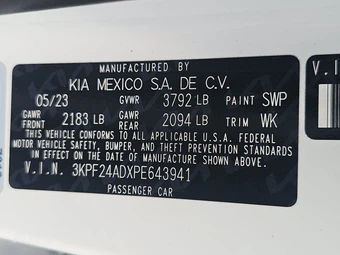 2023 Kia Forte LXS - miniatura 14