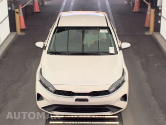 2023 Kia Forte LXS - miniatura 2