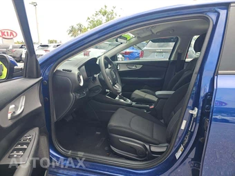 2023 Kia Forte LXS - miniatura 3