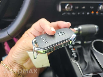 2023 Kia K5 GT-Line - miniatura 8