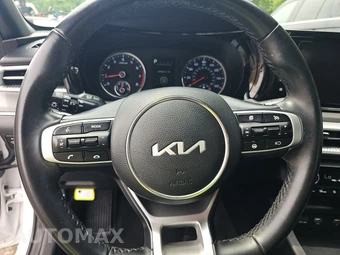 2023 Kia K5 GT-Line - miniatura 10