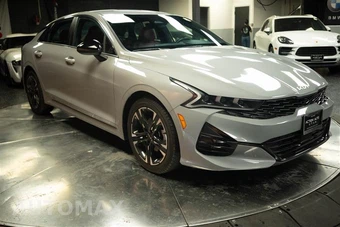 2023 Kia K5 GT-Line - miniatura 5