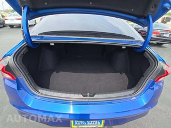 2023 Kia K5 GT-Line – miniatura 11