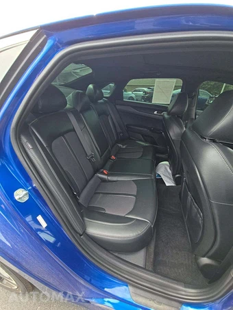 2023 Kia K5 GT-Line – miniatura 13