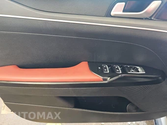 2023 Kia K5 GT-Line – miniatura 9