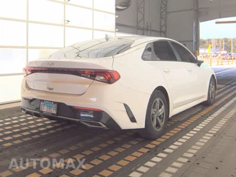 2023 Kia K5 LXS - miniatura 4