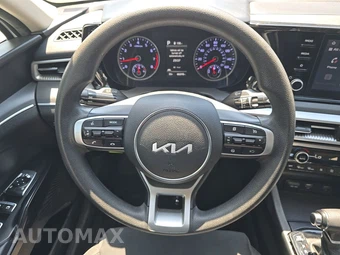 2023 Kia K5 LXS - miniatura 10