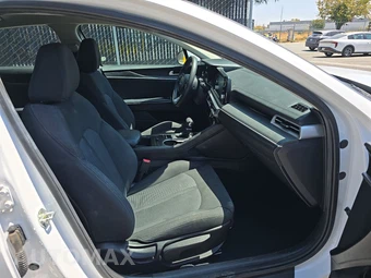 2023 Kia K5 LXS - miniatura 8