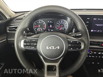 2023 Kia K5 LXS - miniatura 10