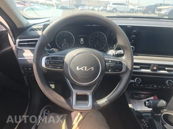 2023 Kia K5 LXS - miniatura 10