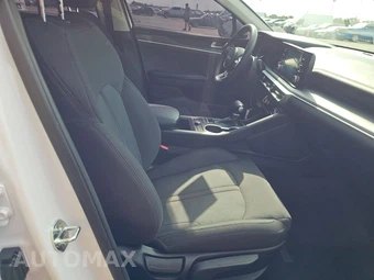 2023 Kia K5 LXS - miniatura 8