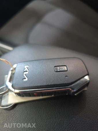 2023 Kia K5 LXS - miniatura 8