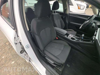 2023 Kia K5 LXS – miniatura 18