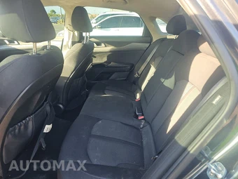 2023 Kia K5 LXS - miniatura 9