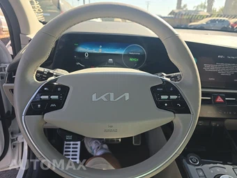 2023 Kia Niro EV Wave - miniatura 10