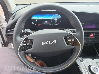 2023 Kia Niro EV Wave - miniatura 10