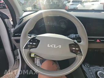 2023 Kia Niro EV Wave - miniatura 10