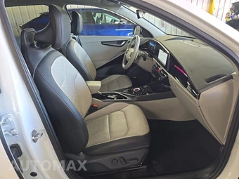 2023 Kia Niro EV Wave - miniatura 8
