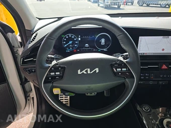 2023 Kia Niro EV Wave - miniatura 10