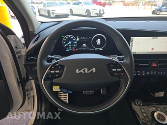 2023 Kia Niro EV Wave - miniatura 10