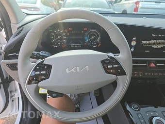 2023 Kia Niro EV Wave - miniatura 10