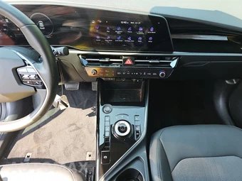 2023 Kia Niro EV Wind - miniatura 11