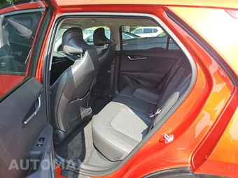 2023 Kia Niro EV Wind - miniatura 13