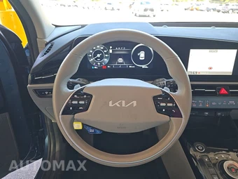 2023 Kia Niro EV Wind – miniatura 10